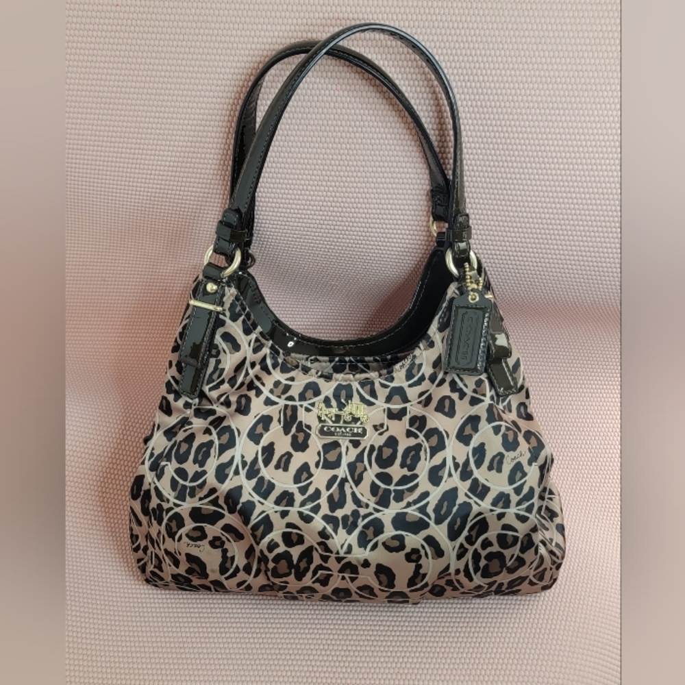 LOWSTART Excellent Used Condition Coach 3 Compartment leather & Satin Bag.